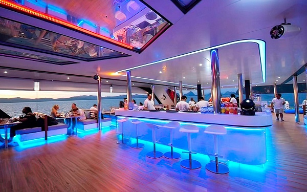 Аренда катамарана  Party Catamaran на Пхукете